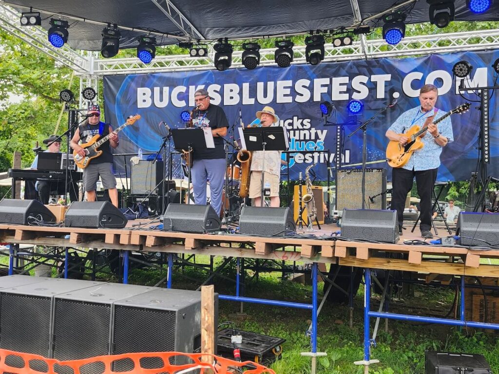 20240720 joe zookss blues deluxe 1024x768