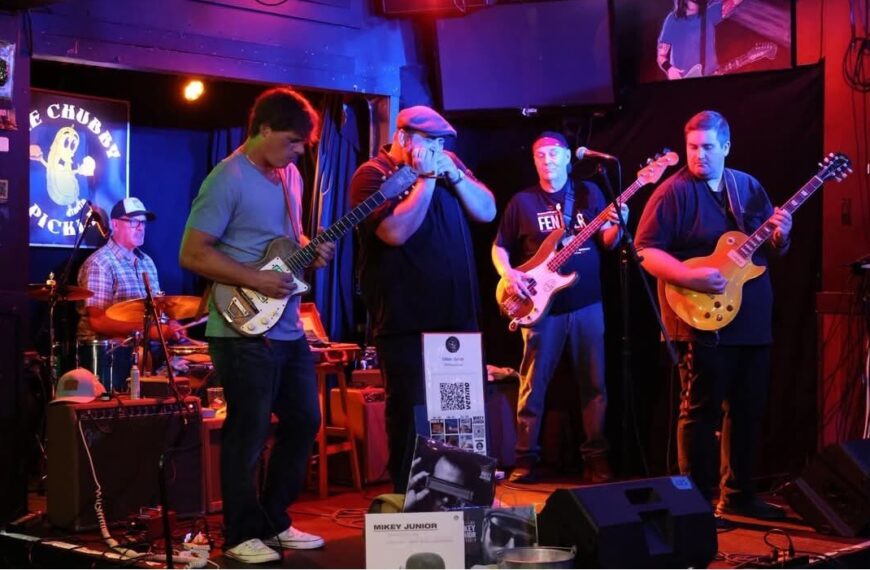 202508 bluecollarblues bnr