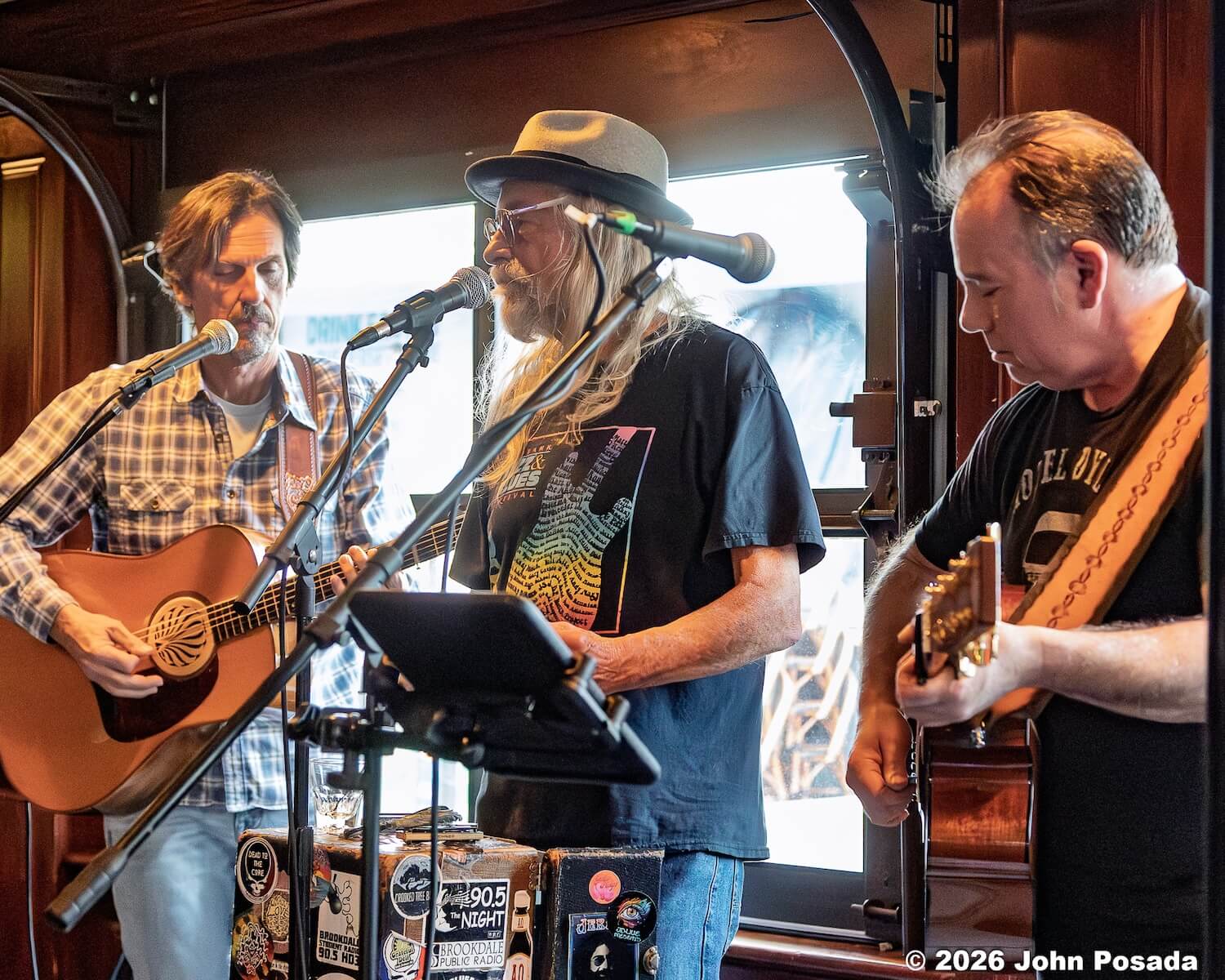 Mike Flynn, Bunker Stroudt with Sandy Mack on harp